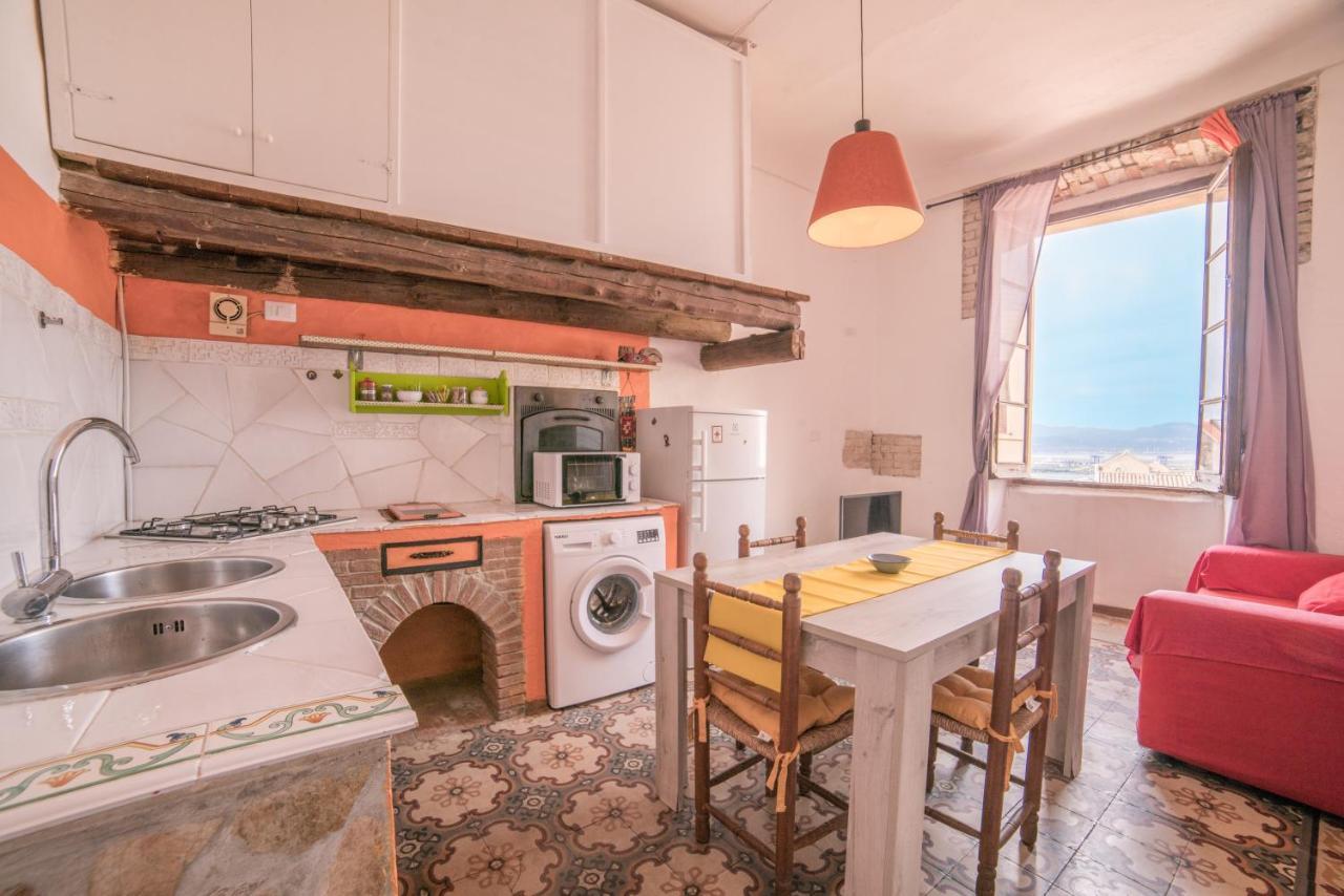Appartamento Genovesi . Intero Apt . Wifi . Ac 칼리아리 외부 사진